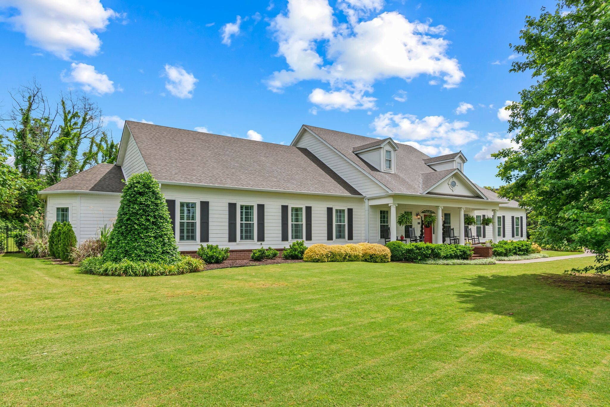Property Photo: 2111 Lovelace Lane TN 37130