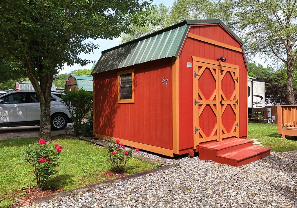Property Photo: 201 Kole Drive GA 30512