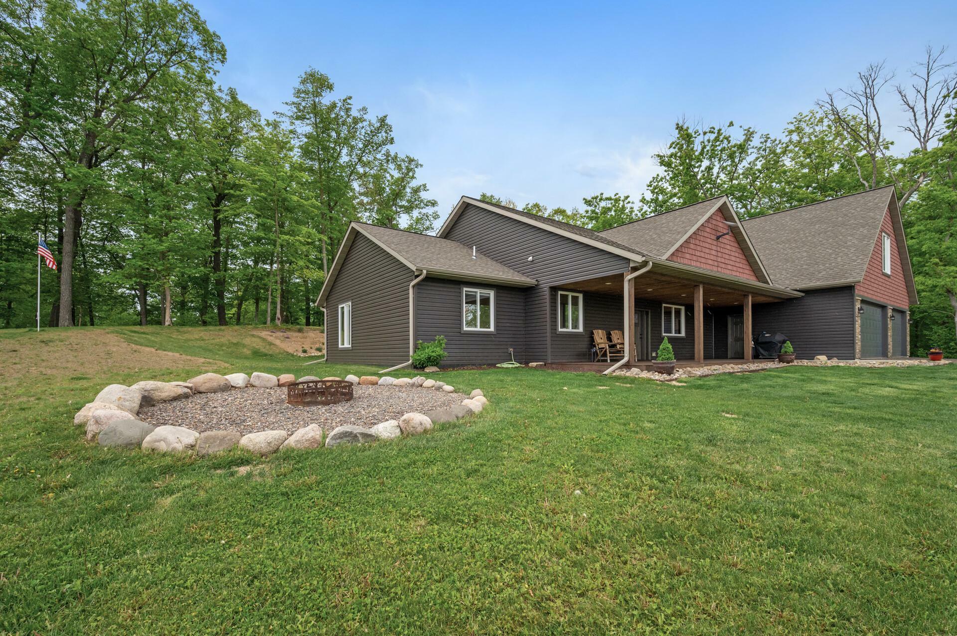Property Photo: 7410 313th Avenue NE MN 55056