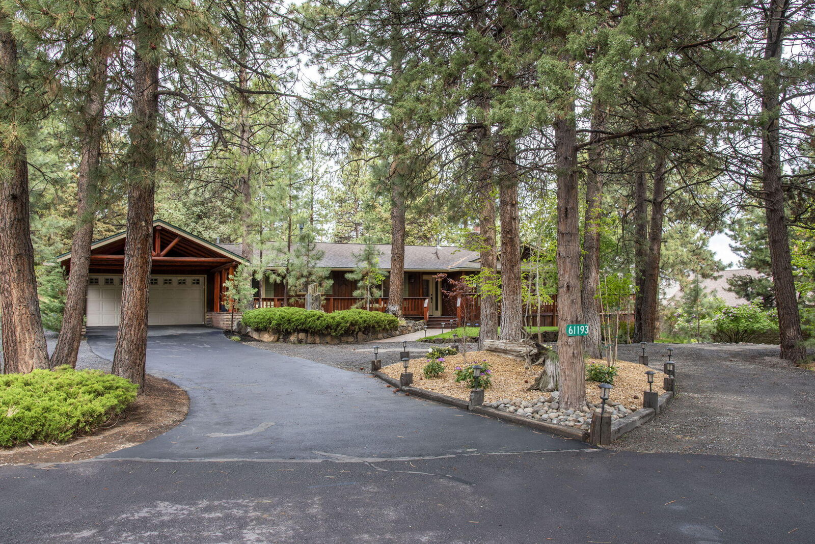 Property Photo: 61193 Hitching Post Lane OR 97702