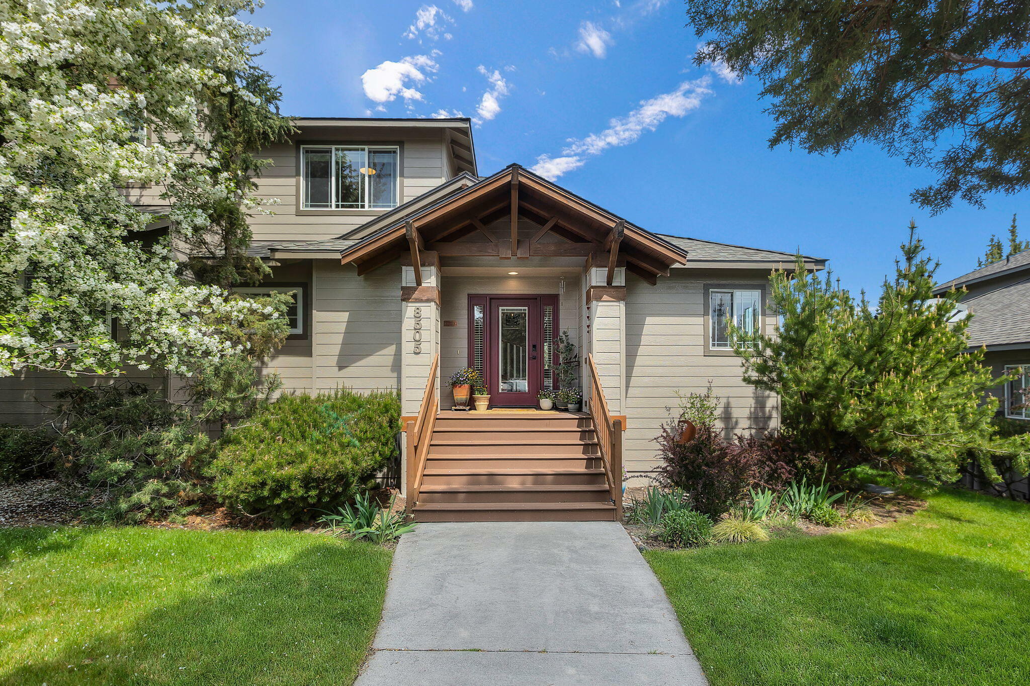 Property Photo: 8505 Golden Pheasant Court OR 97756