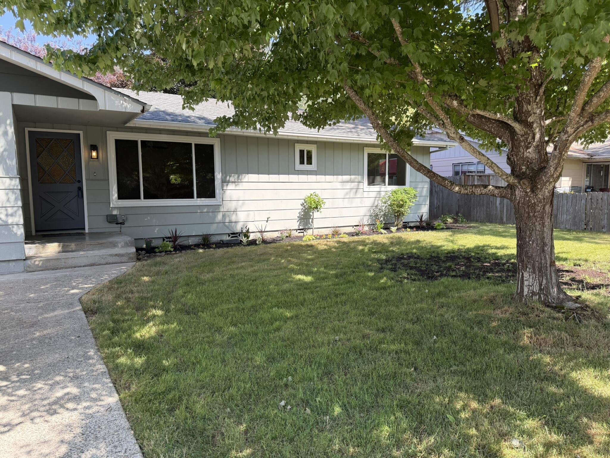 1651 Alexander Lane  Grants Pass OR 97527 photo