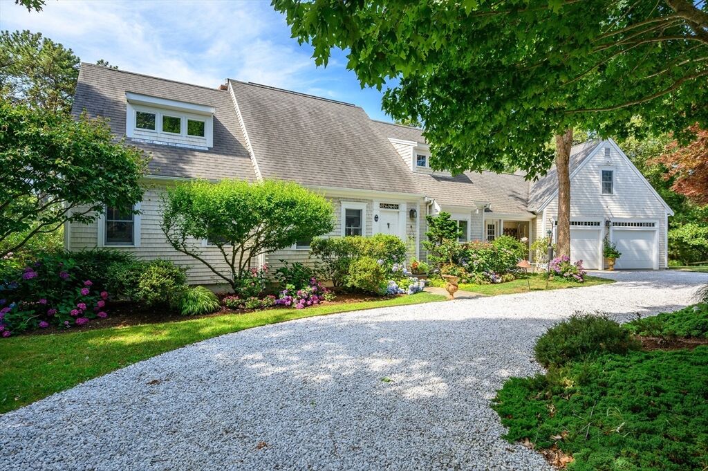 Property Photo:  10 Lake Farm Lane  MA 02653 