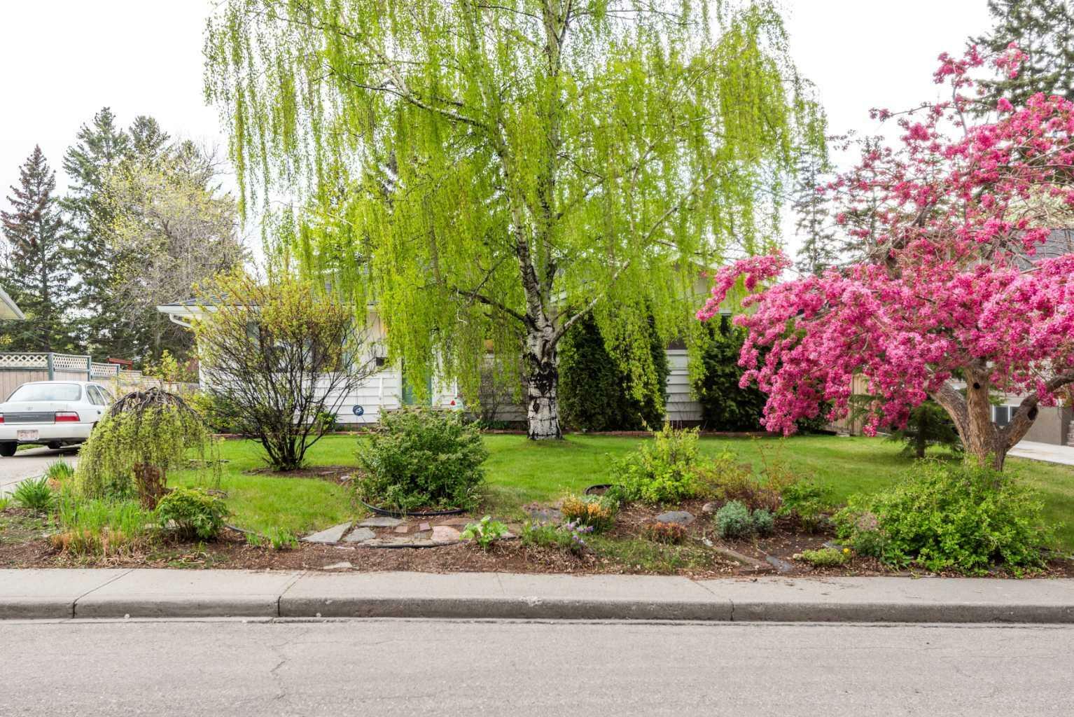 Photo de la propriété: 6 Glenmount Crescent SW AB T3E 4B3