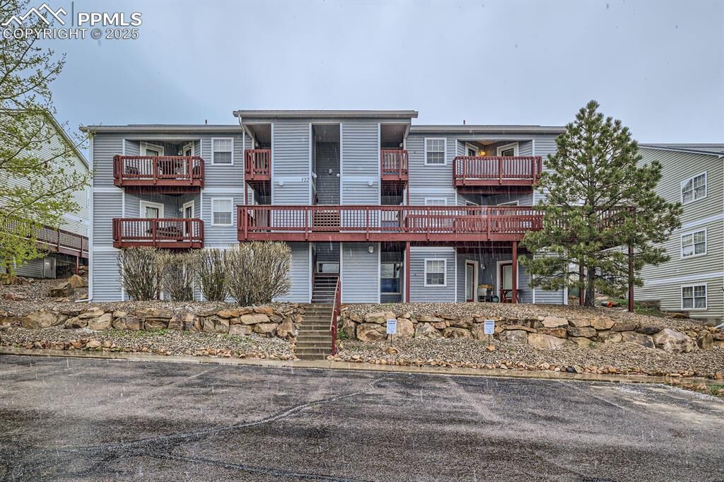 Property Photo:  122 Whalen Avenue 32  CO 80813 