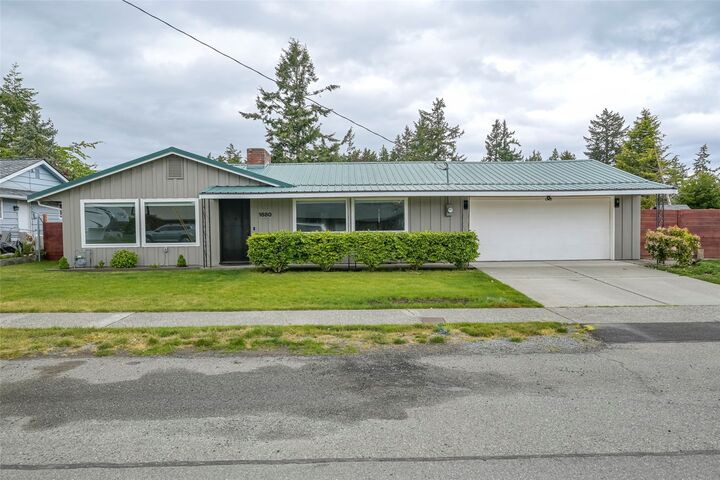 1880 NE 10th Avenue NE  Oak Harbor WA 98277 photo