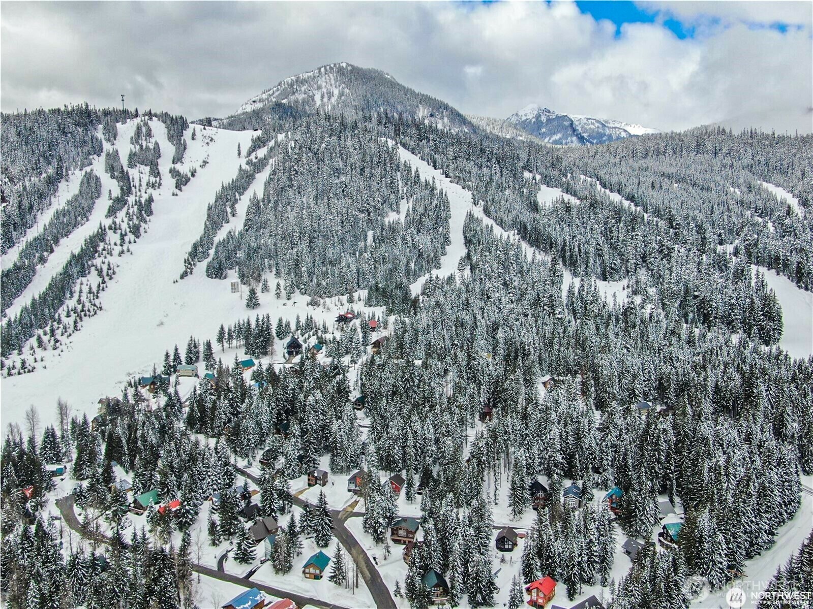 Property Photo: 91 Arlberg Place WA 98068