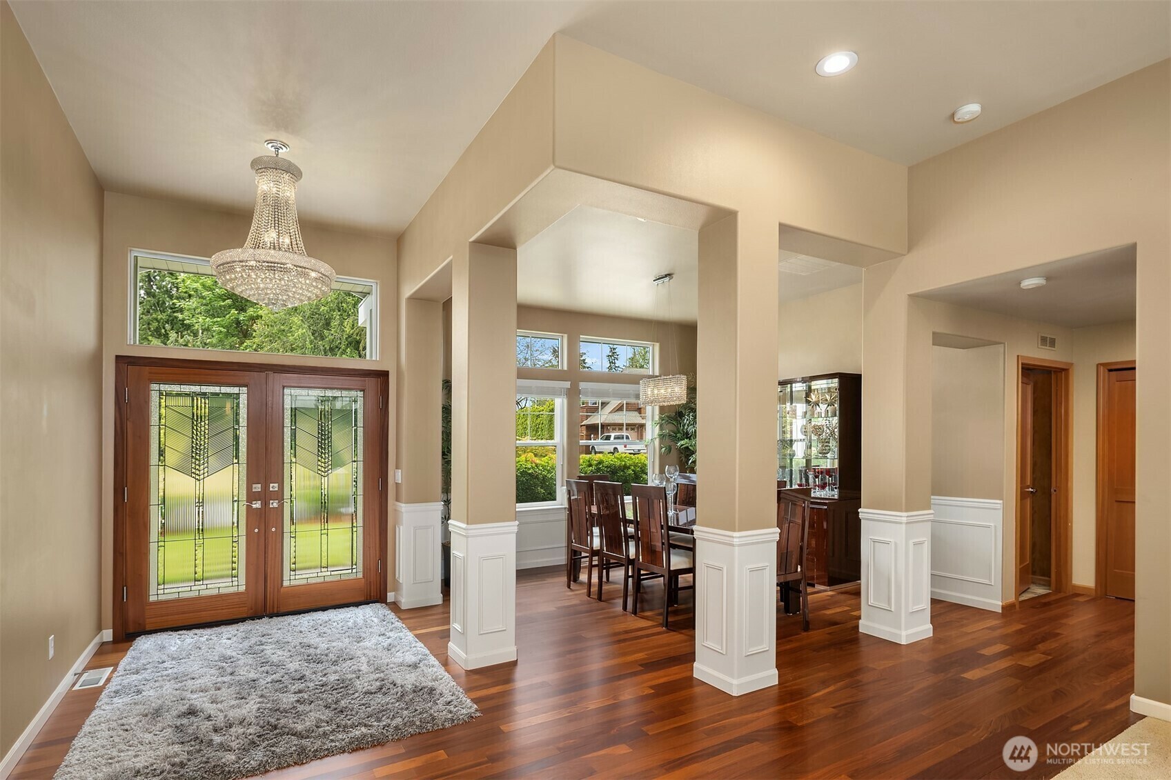 Property Photo: 7725 213 Avenue SE WA 98290