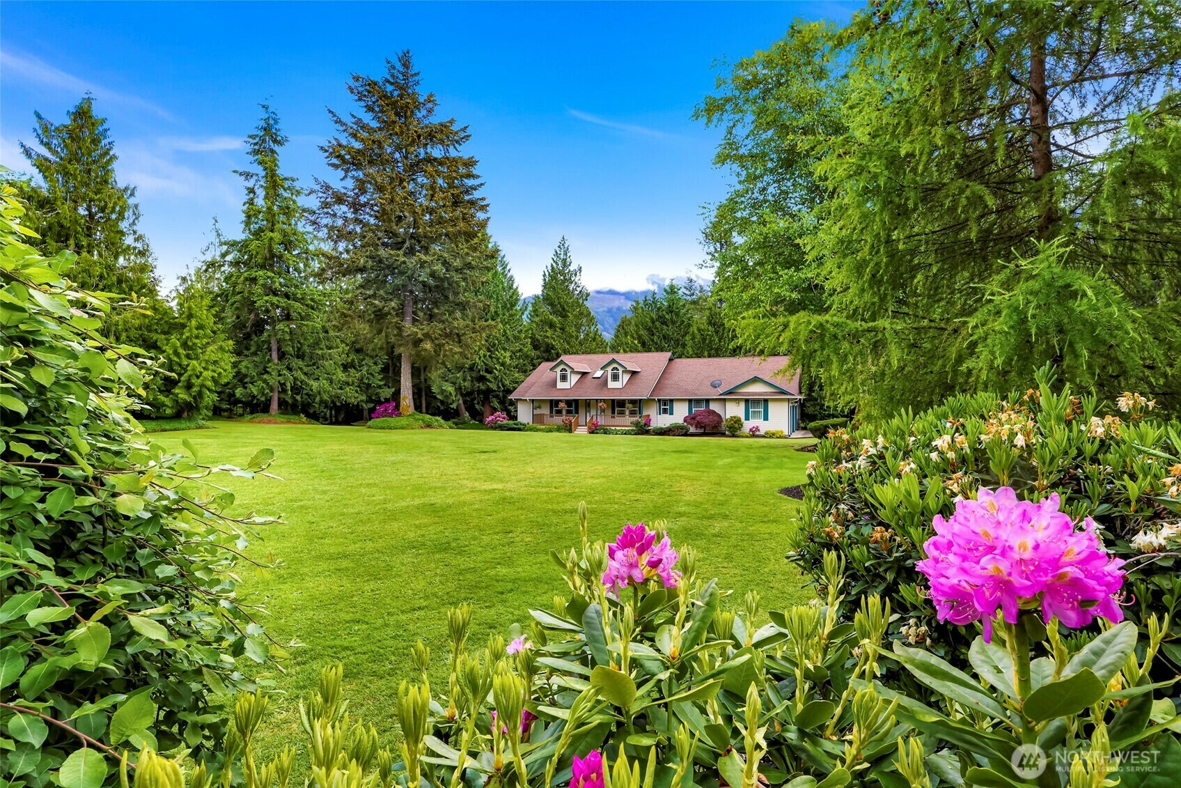 Property Photo: 8368 Birdsview Meadows Lane WA 98237