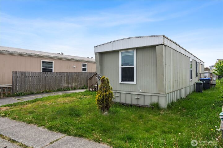 Property Photo:  204 SW Terry Road 24  WA 98239 