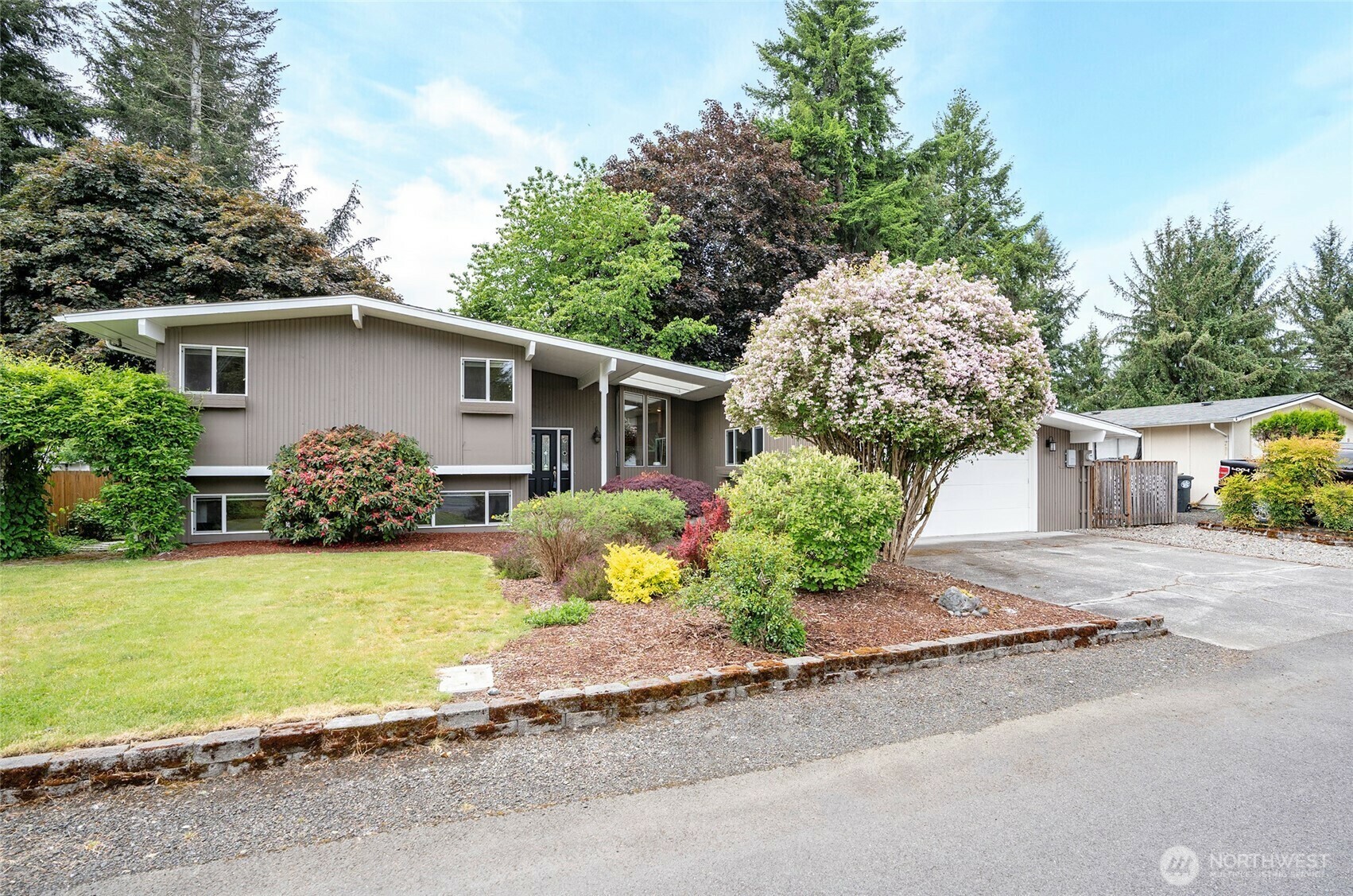 Property Photo:  6243  Sarazen Street SE  WA 98513 