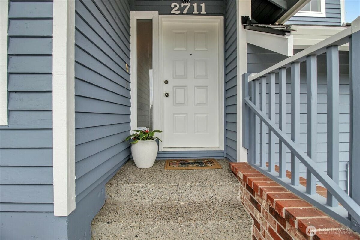 Property Photo: 2711 NE 4th Court WA 98056
