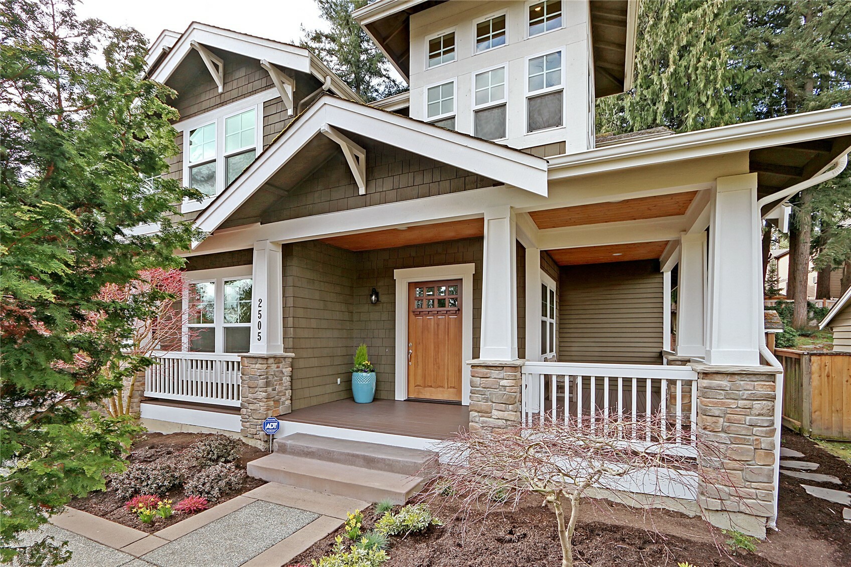 Property Photo: 2505 102nd Avenue NE WA 98004