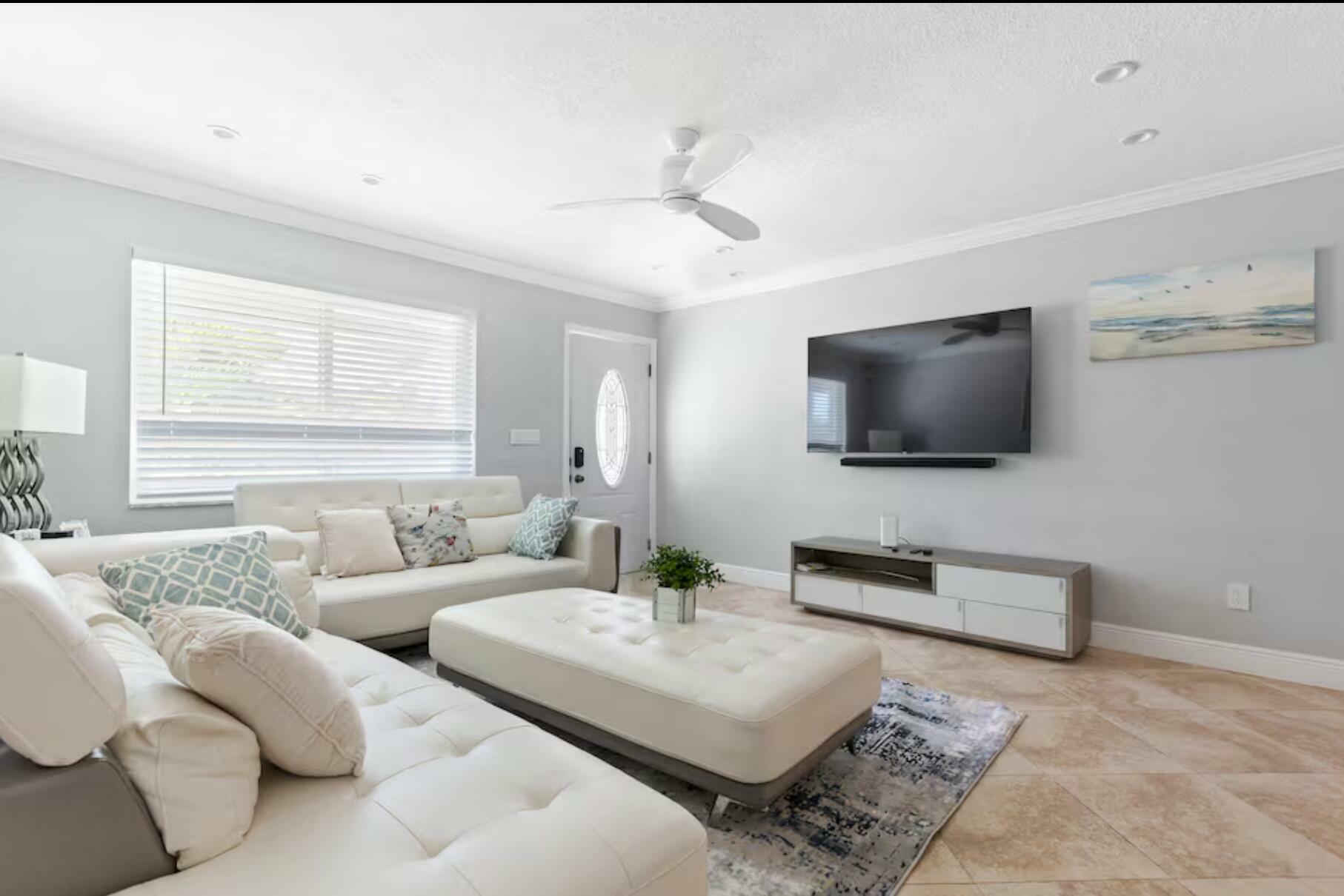 Property Photo: 337 Balsam Street FL 33410