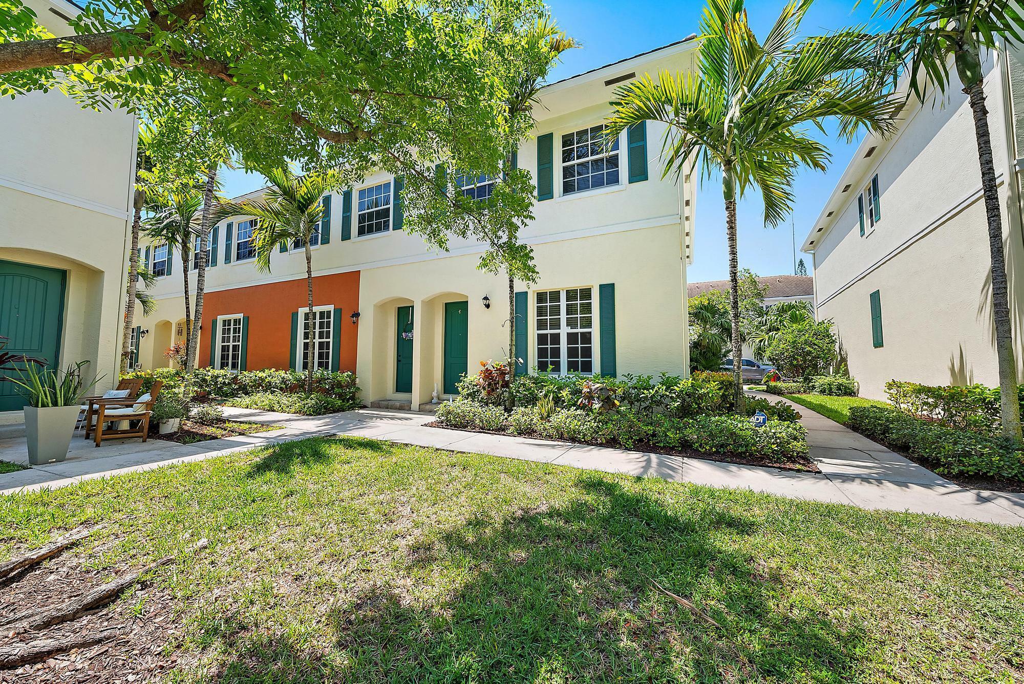 Property Photo: 259 SW 7th Court FL 33060