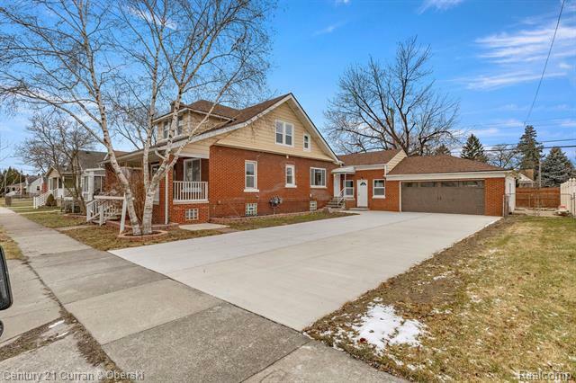 Property Photo: 1076 Lindbergh Street MI 48192
