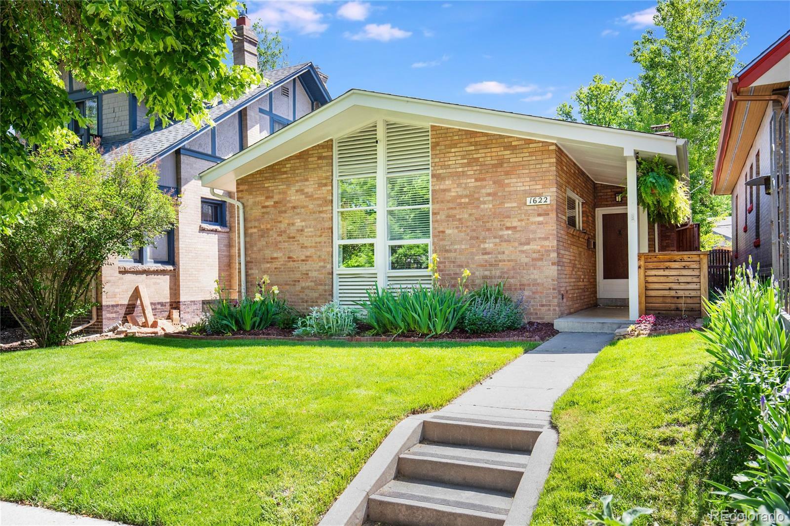 Property Photo: 1622 Monroe Street CO 80206