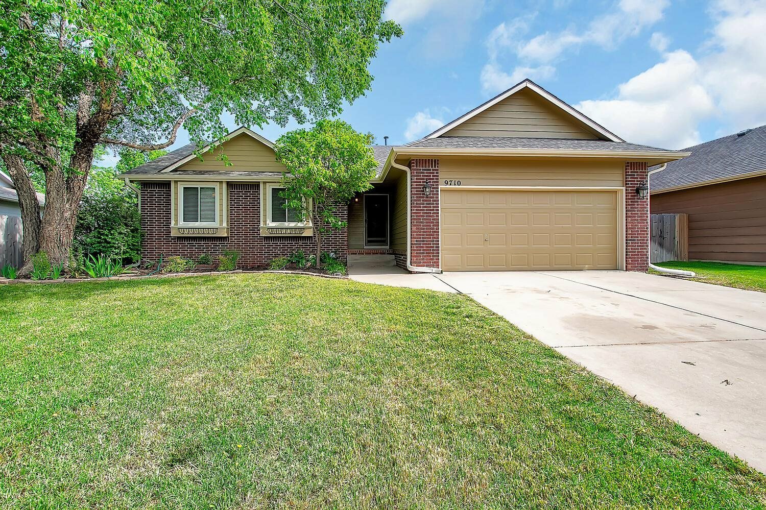 Property Photo: 9710 W Sterling St KS 67205