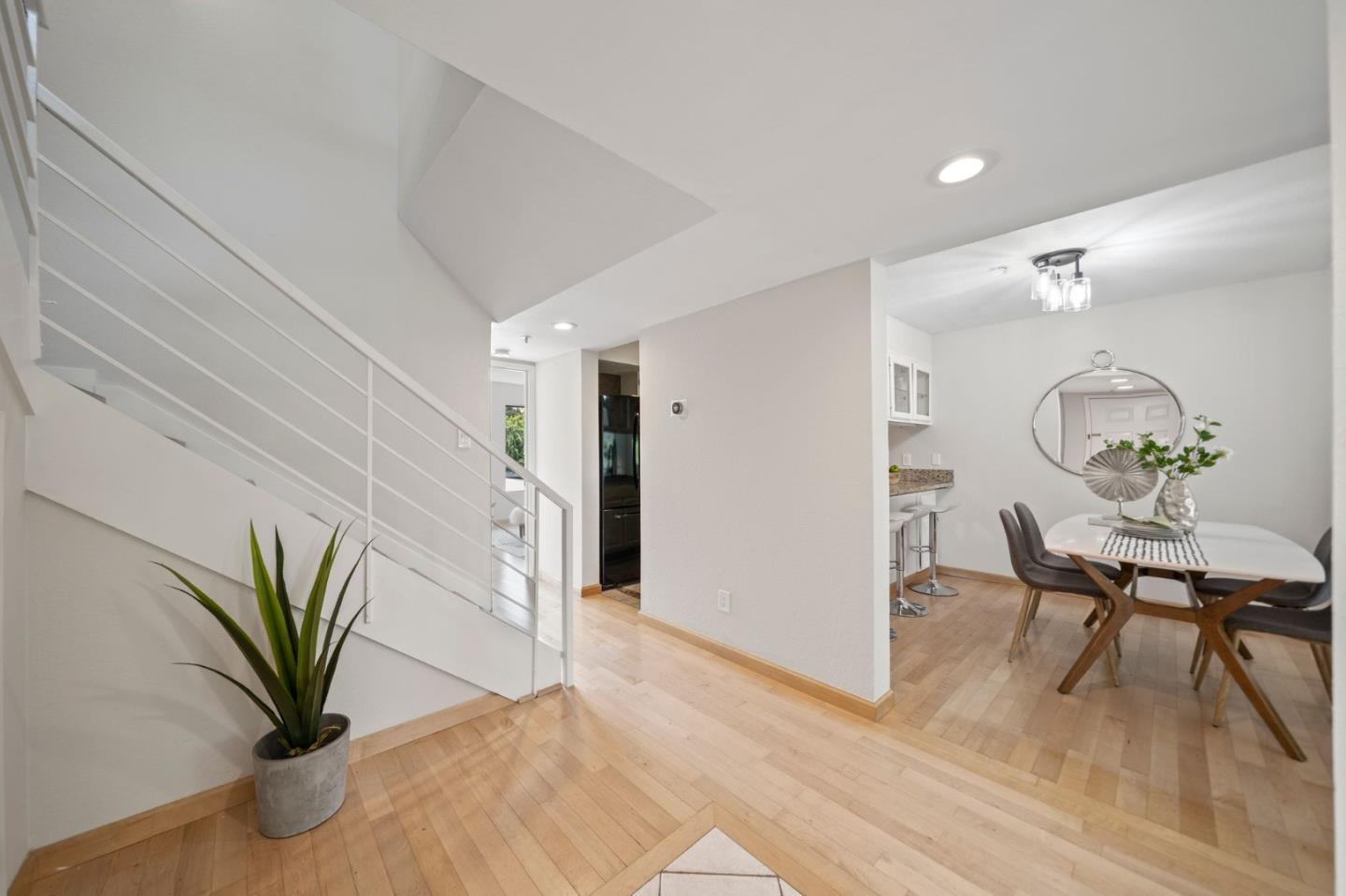 Property Photo:  3073 Middlefield Road 203  CA 94306 