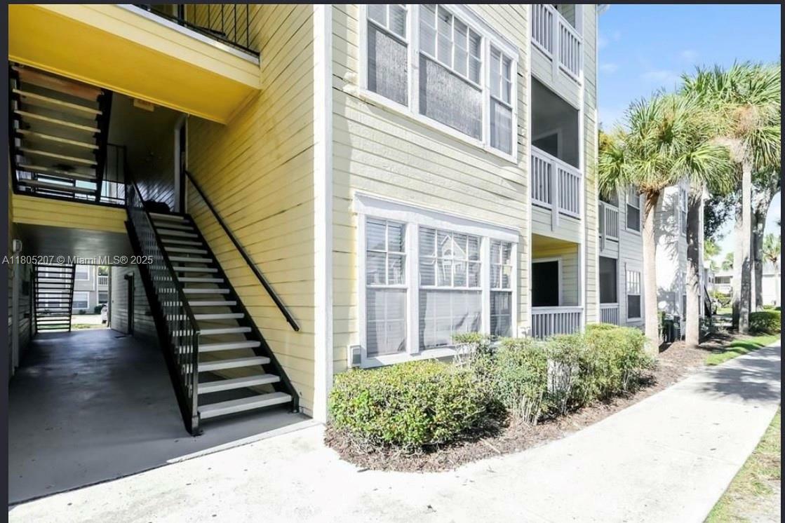Property Photo: 1055 S Hiawassee Rd 2014 FL 32835