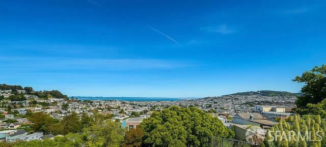 Property Photo: 165 Burnside Avenue CA 94131