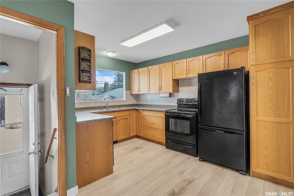 Property Photo: 2509 Irvine Avenue SK S7J 2A9