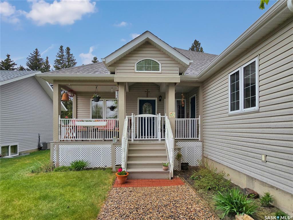 Property Photo: 5001 Central Avenue SK S0K 4R0