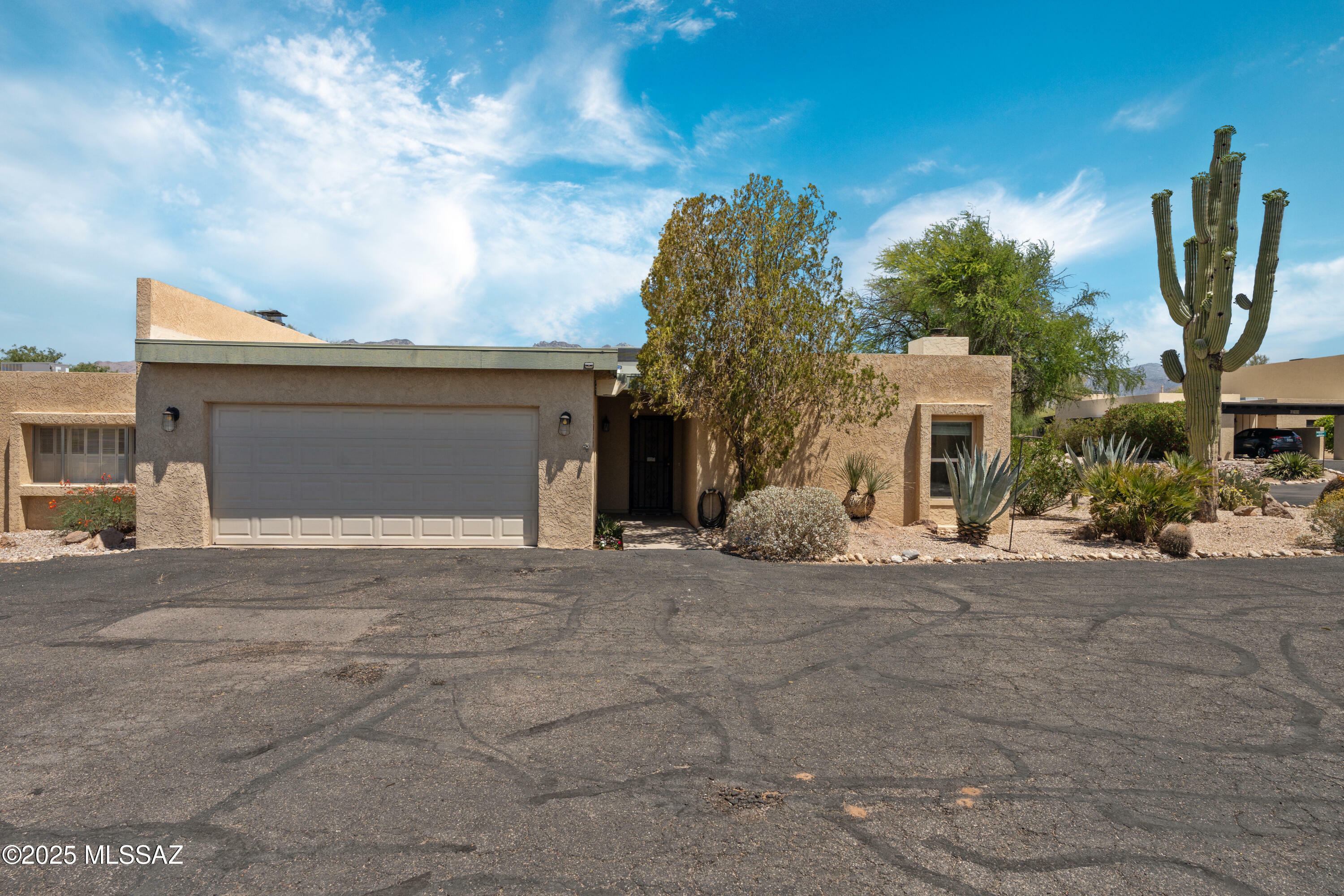 Property Photo: 6978 E Rivercrest Road AZ 85750
