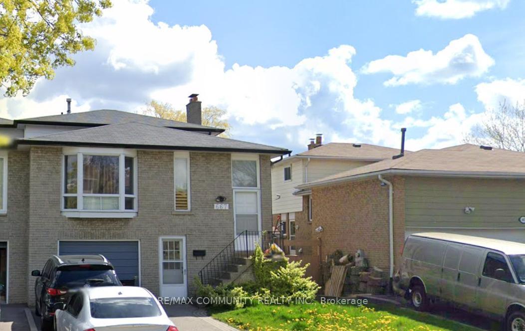 Property Photo: 667 West Shore Boulevard ON L1W 3G2