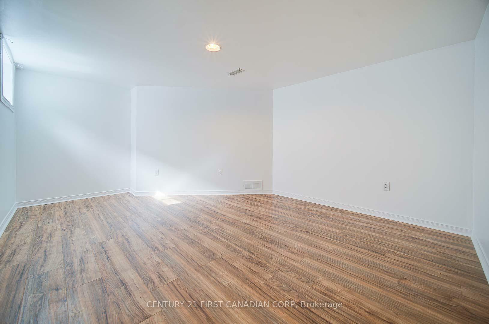 Photo de la propriété: 581 Talbot Street 3 ON N6A 2T2
