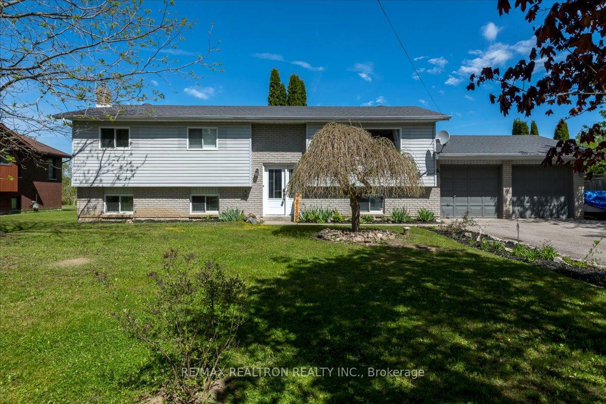 Property Photo: 3974 Horseshoe Valley Road W ON L0L 1Y0
