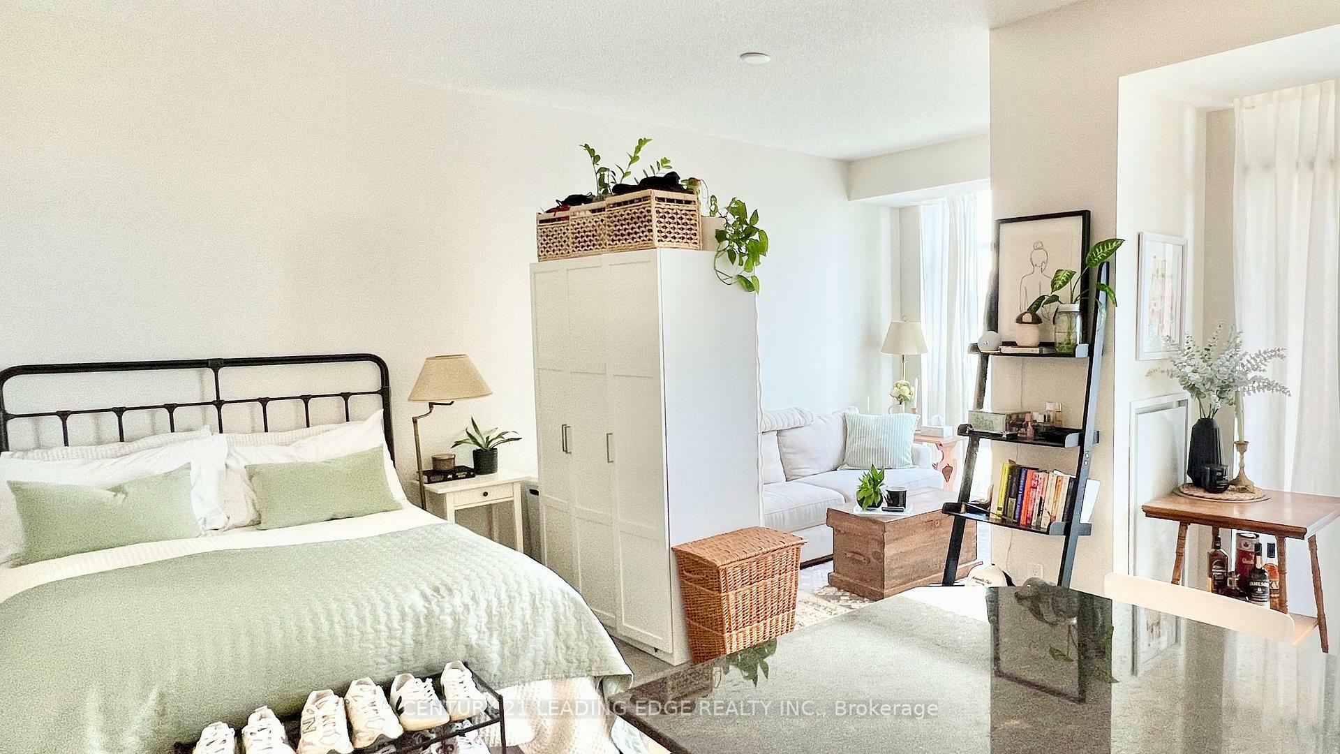 Photo de la propriété: 75 East Liberty Street 1617 ON M6K 3R3