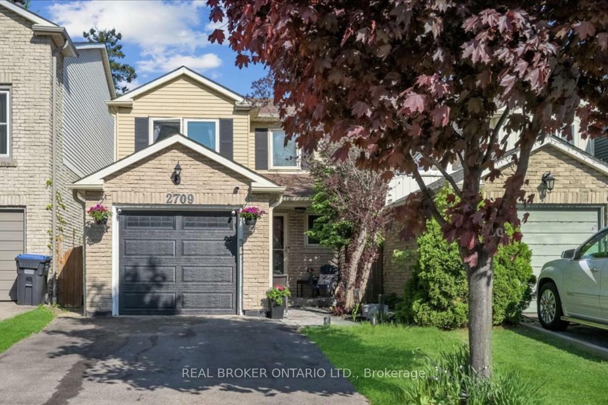 Property Photo: 2709 Romark Mews ON L5L 2Z4