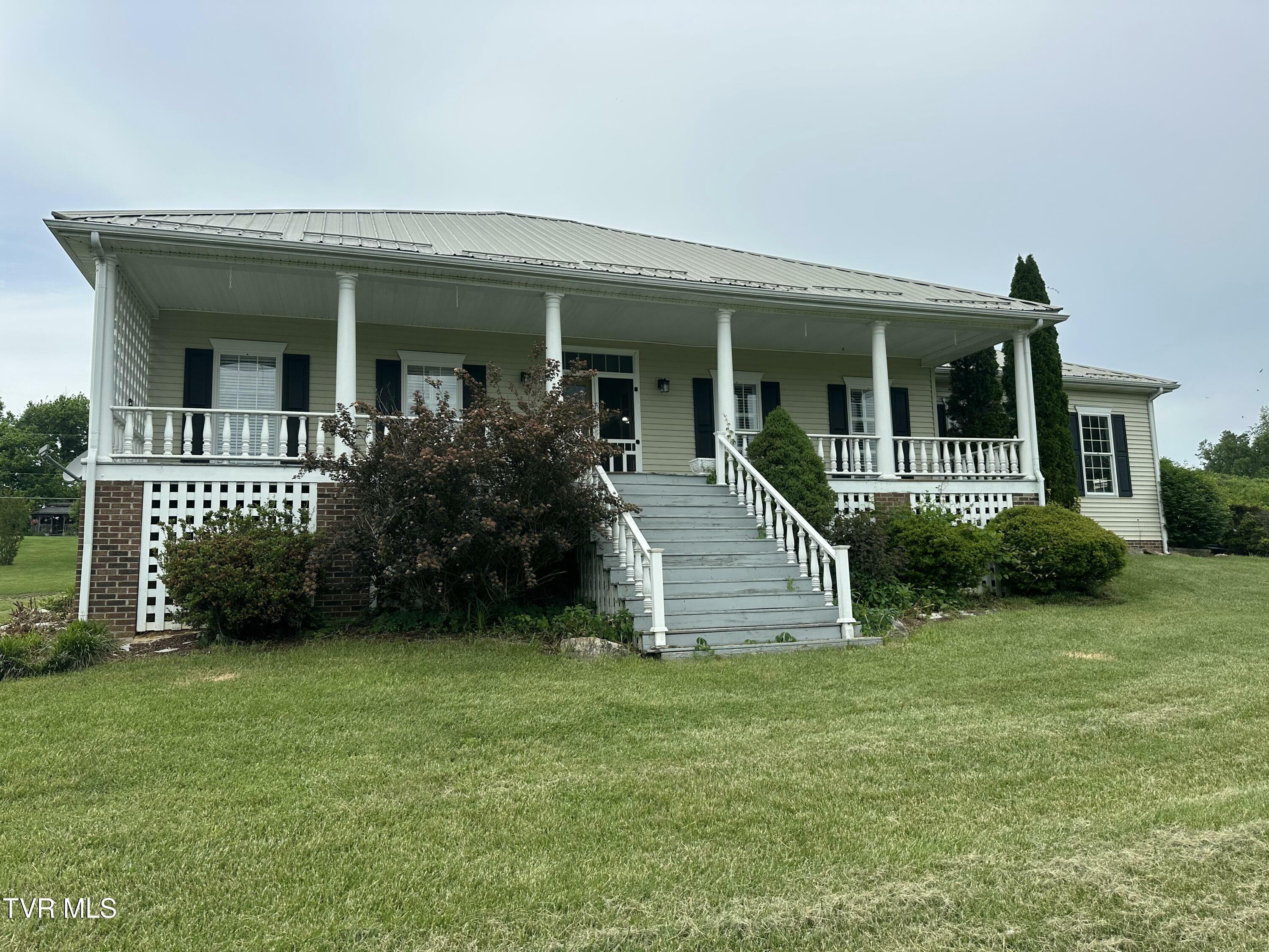 Property Photo: 390 Springdale Drive TN 37620
