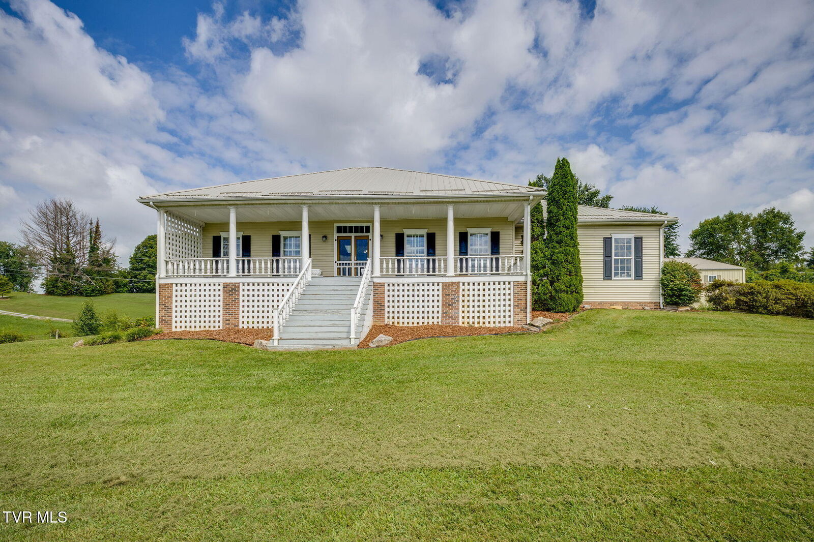 Property Photo:  390 Springdale Drive  TN 37620 