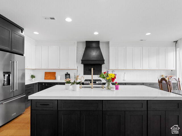 Property Photo: 2083 N Elderberry Dr UT 84045