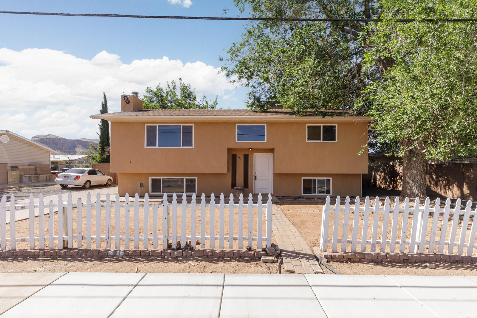 Property Photo: 577 W 400 S UT 84737