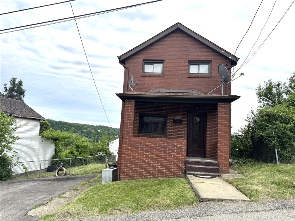 Property Photo: 921 Chestnut Street PA 15110