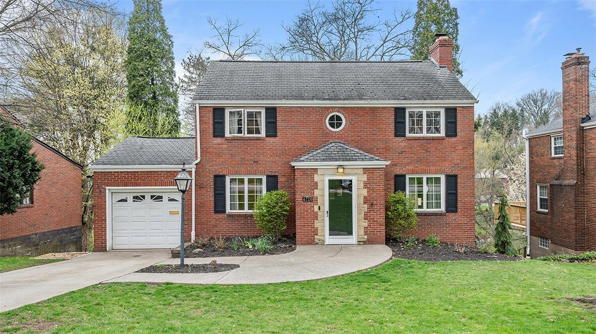 Property Photo: 4720 Rolling Hills Rd PA 15236