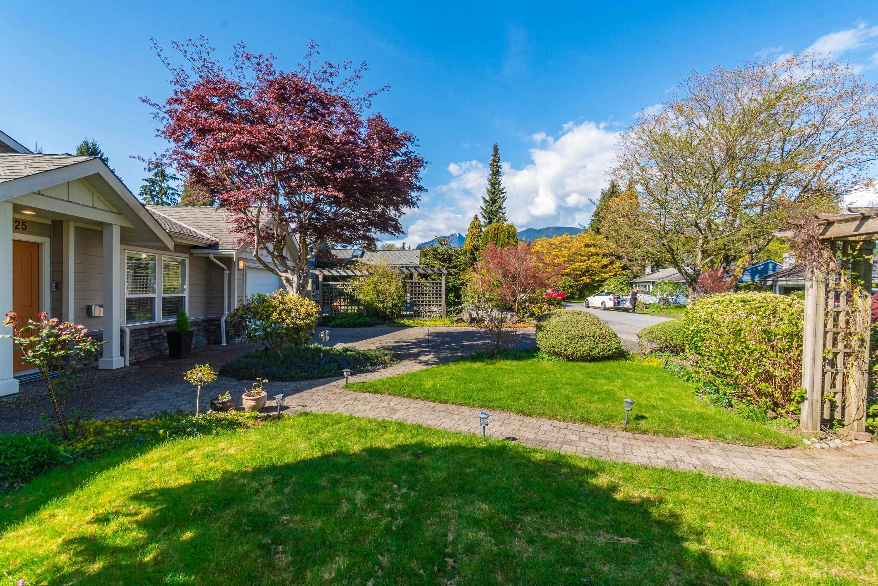 Property Photo: 1325 Fernwood Crescent BC V7P 1K3
