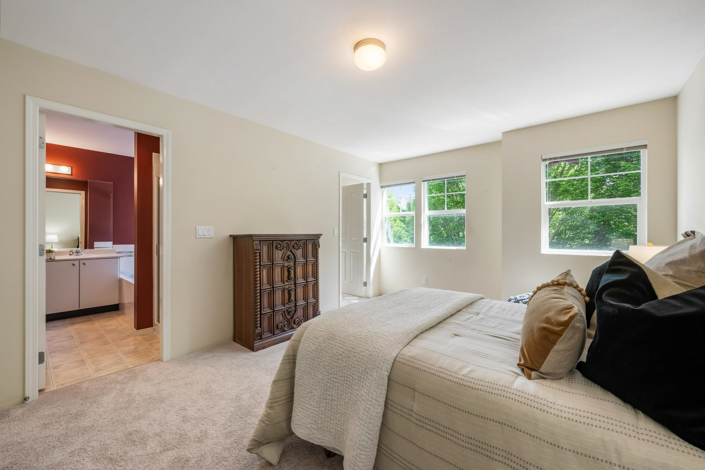 Property Photo: 24313 102A Avenue BC V2W 1X9