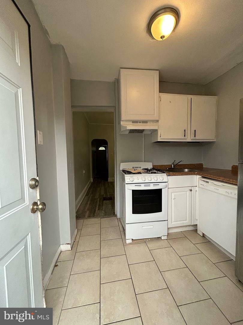 Property Photo: 2546 E Dauphin Street PA 19125