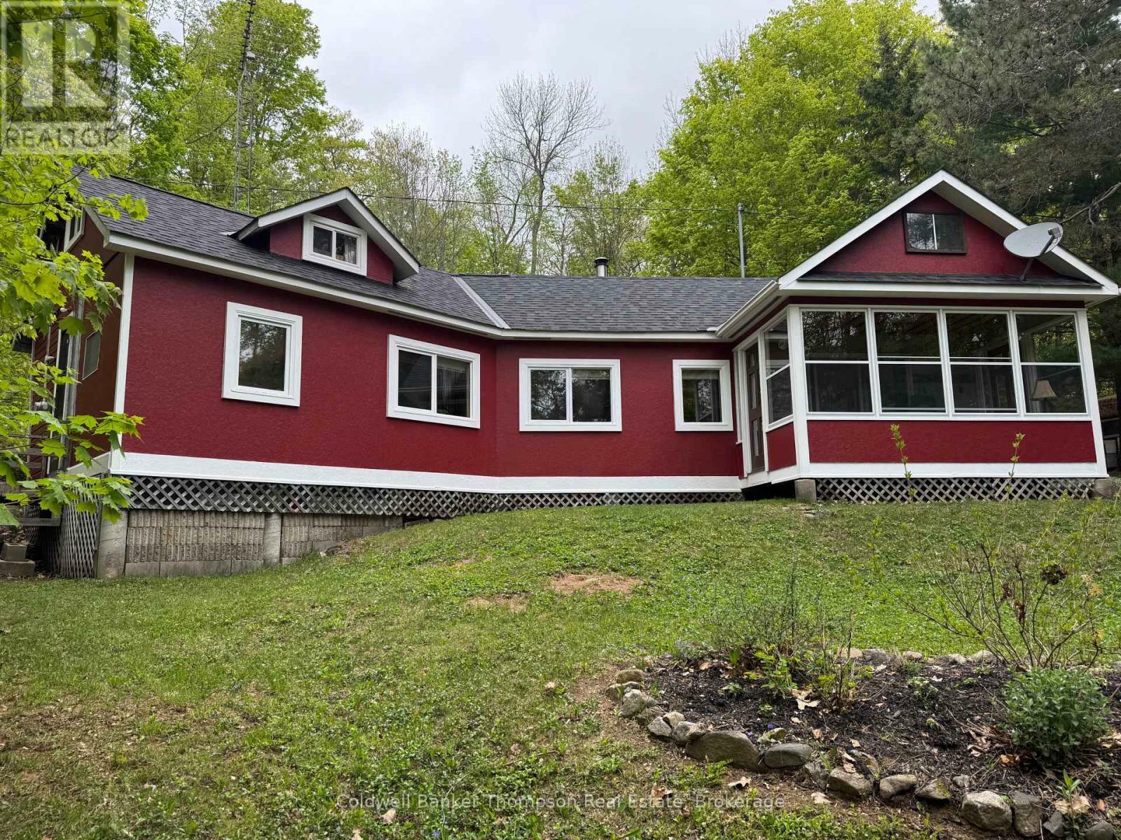 Photo de la propriété: 28 Spruce Lane ON P0A 1J0