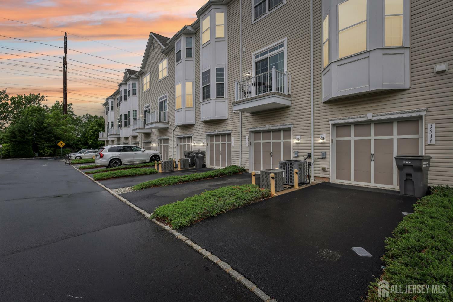 1525 Hudson Circle  Highland Park NJ 08904 photo