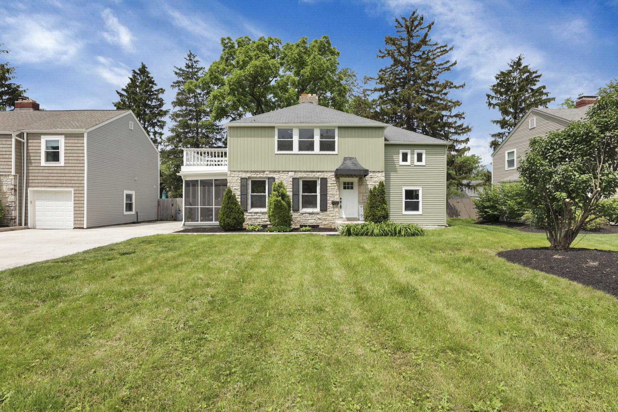 Property Photo: 2615 Northwest Boulevard OH 43221