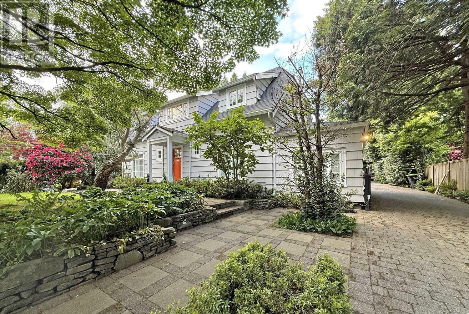 Property Photo: 3161 West 43rd Avenue BC V6N 3J4