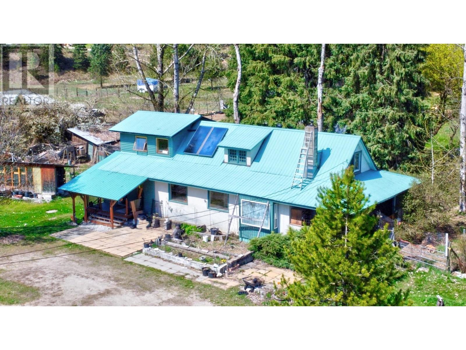 Property Photo:  3837 Pass Creek Road  BC V0G 1H1 