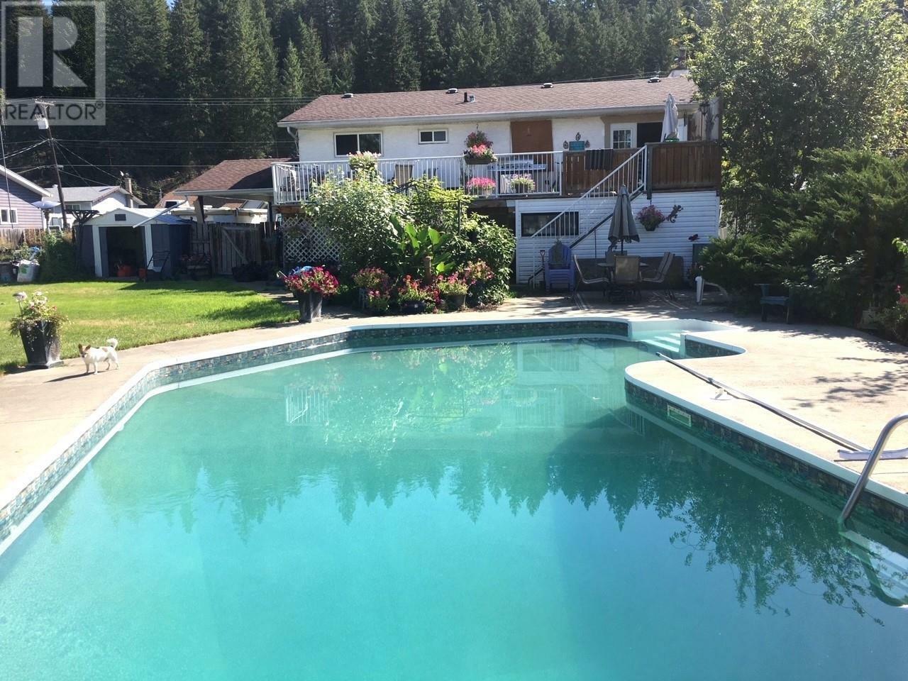 Property Photo: 4683 Birch Lane BC V0E 1E0