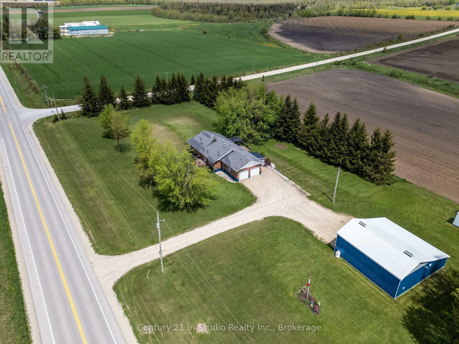 Property Photo: 311817 Grey Road 8 ON N0C 1B0
