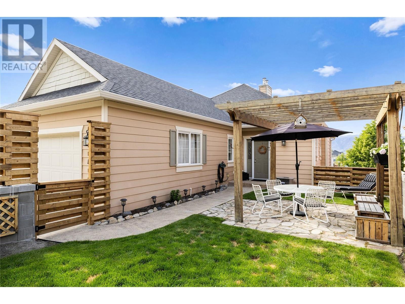 Photo de la propriété: 355 McCarren Avenue BC V1W 4W3